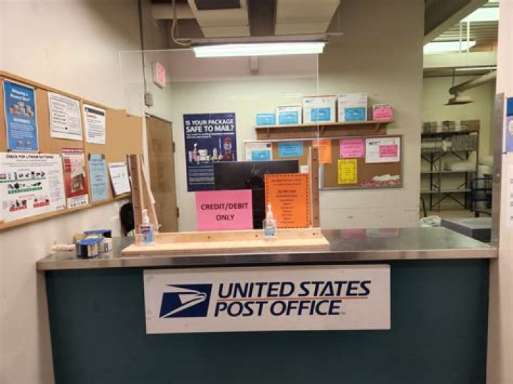Does the post office deal with Western Union?