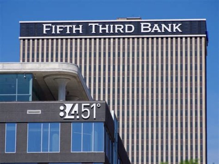 How do I contact Fifth Third Bank corporate office?